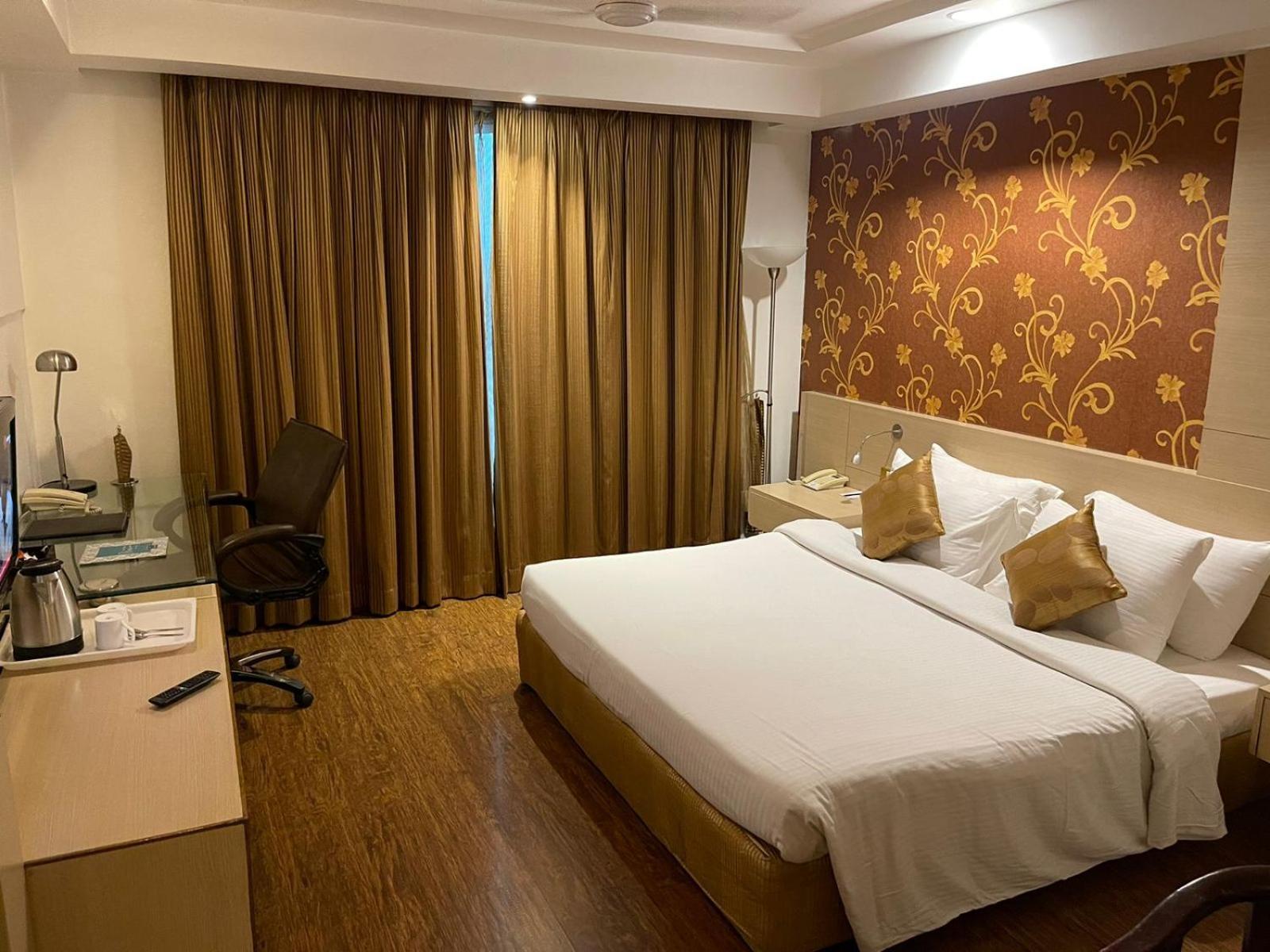 Hotel Amer Green'S Bhopal Eksteriør billede
